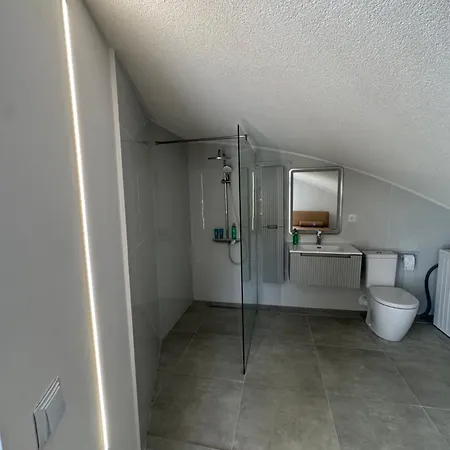 Ueber Den Daechern Von Vinitsa Rooftop Whg Mit Blick Апартамент Варна